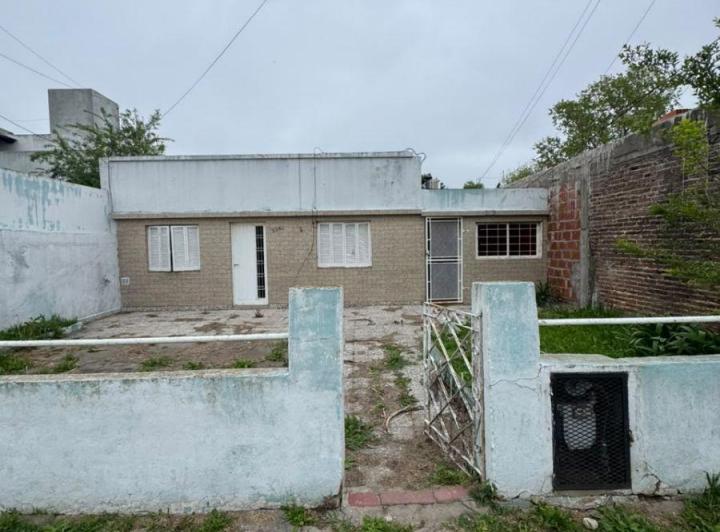 Casa · 70m² · 4 Ambientes · 1 Cochera