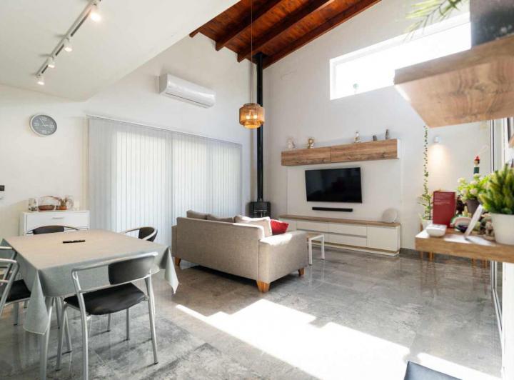 Casa · 180m² · 4 Ambientes · 2 Cocheras