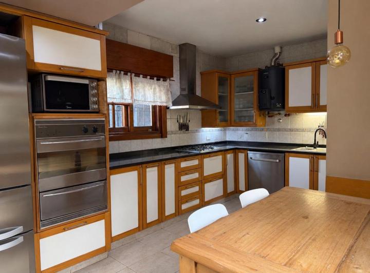Casa · 116m² · 4 Ambientes · 1 Cochera