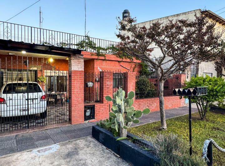 Casa · 89m² · 3 Ambientes · 1 Cochera