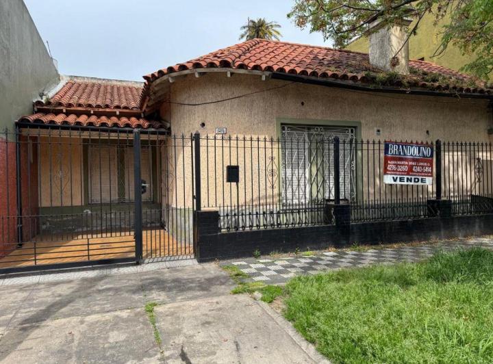 Casa · 65m² · 3 Ambientes · 1 Cochera