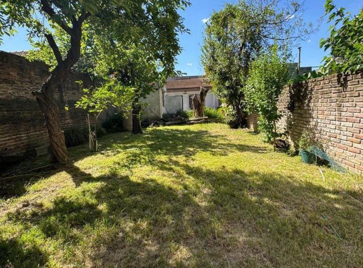 Casa · 97m² · 4 Ambientes · 1 Cochera