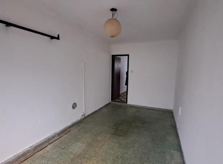 Casa · 75m² · 4 Ambientes · 1 Cochera