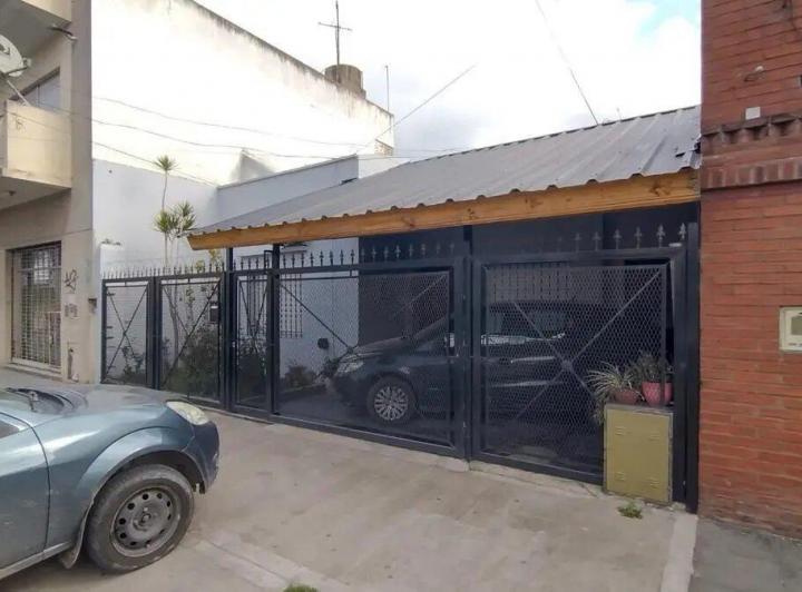Casa · 150m² · 3 Ambientes · 1 Cochera