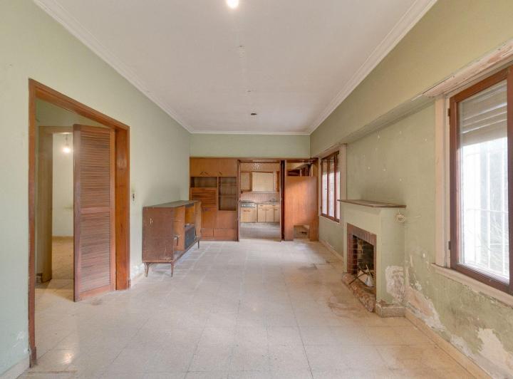 Casa · 148m² · 6 Ambientes · 3 Cocheras