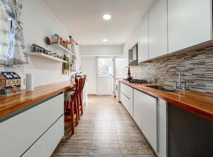 Casa · 100m² · 4 Ambientes · 1 Cochera
