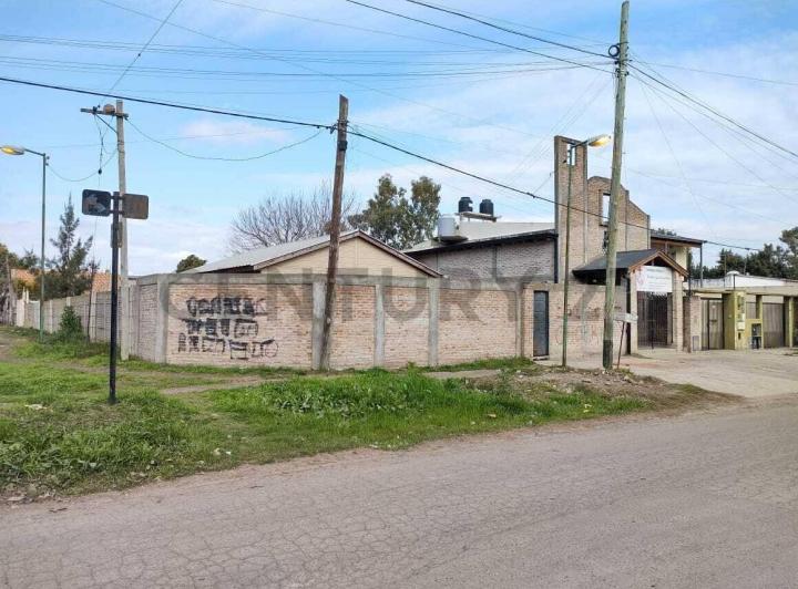 Casa · 200m² · 2 Ambientes