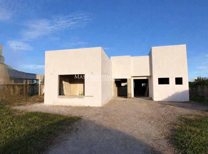 Casa · 162m² · 4 Ambientes · 1 Cochera