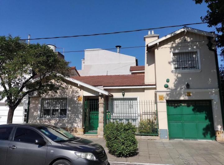 Casa · 155m² · 5 Ambientes · 1 Cochera