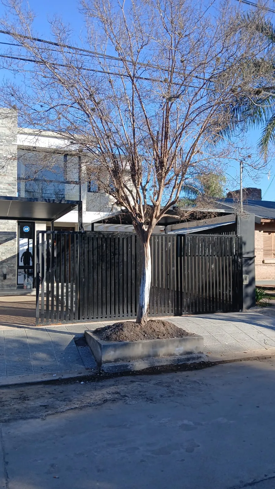 A estrenar /amplio /luminoso/ cohera doble/ gran living comedor/ excelente zona/ Otra casa con pileta
