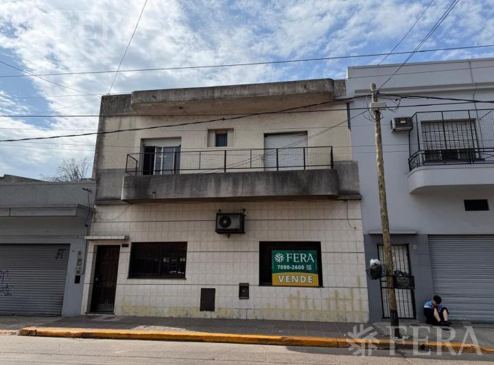 Casa · 182m² · 6 Ambientes