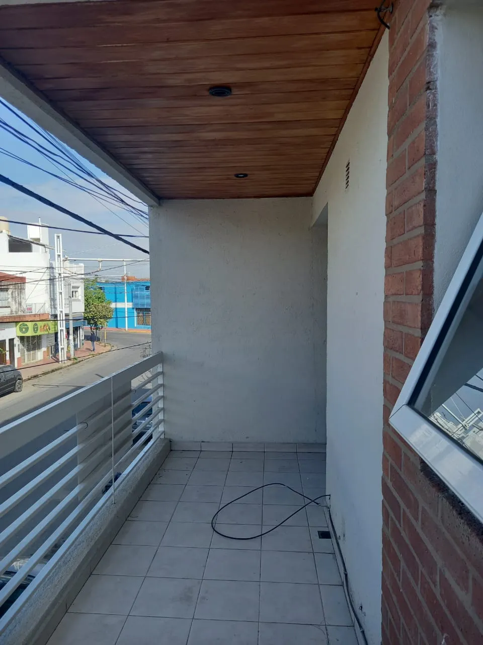 B° JUNIORS  / DEPTO 2 DORMT. EXTERNO CON BALCON