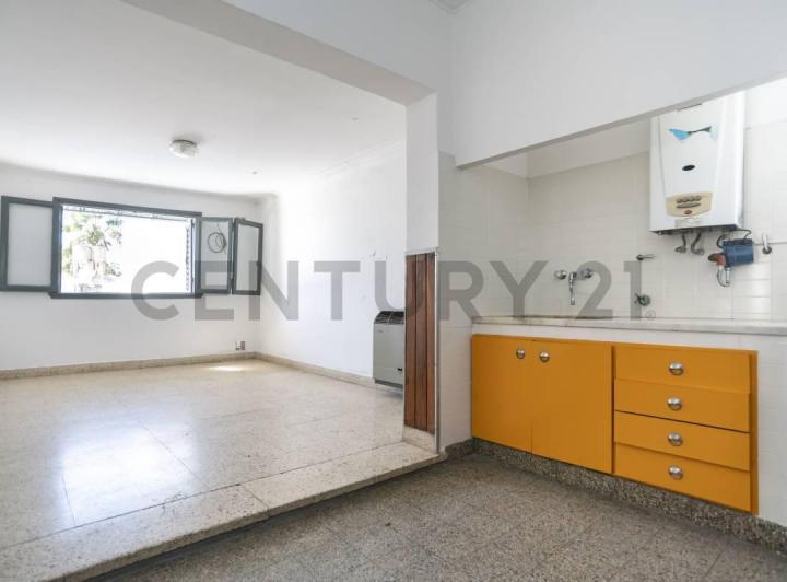 Departamento · 80m² · 3 Ambientes · 1 Cochera