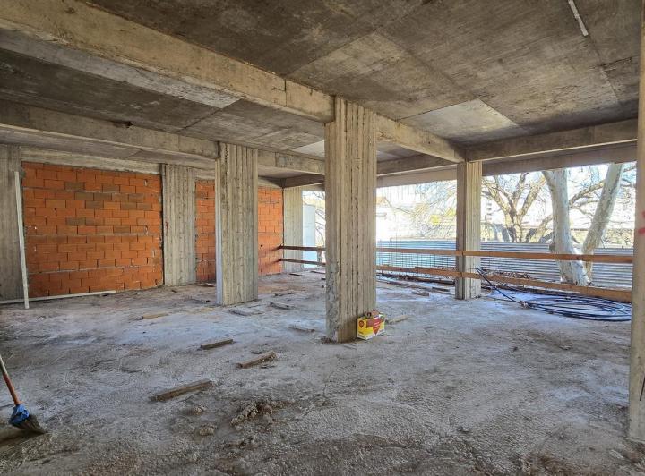 Departamento · 45m² · 2 Ambientes · 26 Cocheras