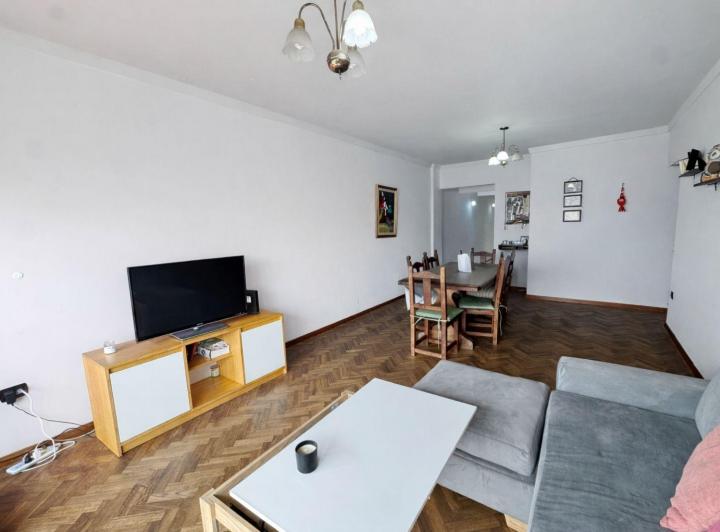 Departamento · 114m² · 8 Ambientes · 1 Cochera
