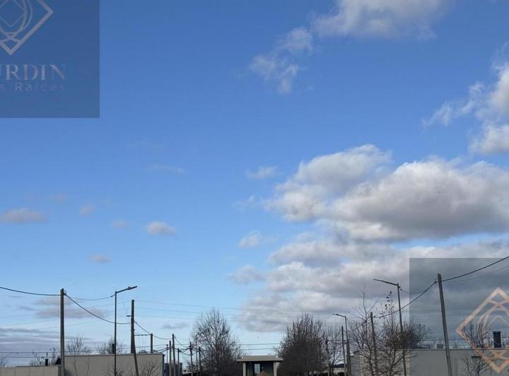 Terreno · 1800m²