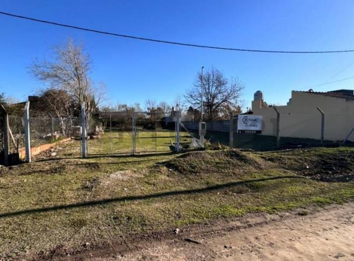 Terreno · 400m²