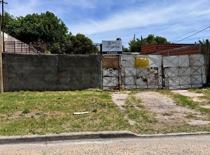 Terreno · 300m²