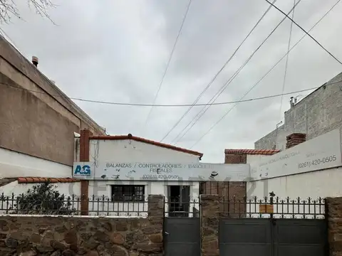 Oficina en Alquiler en Quinta Sección, Mendoza