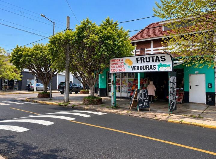 Local comercial · 393m² · 6 Ambientes