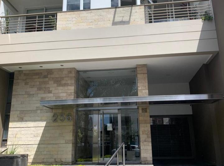 Departamento · 50m² · 2 Ambientes · 1 Cochera