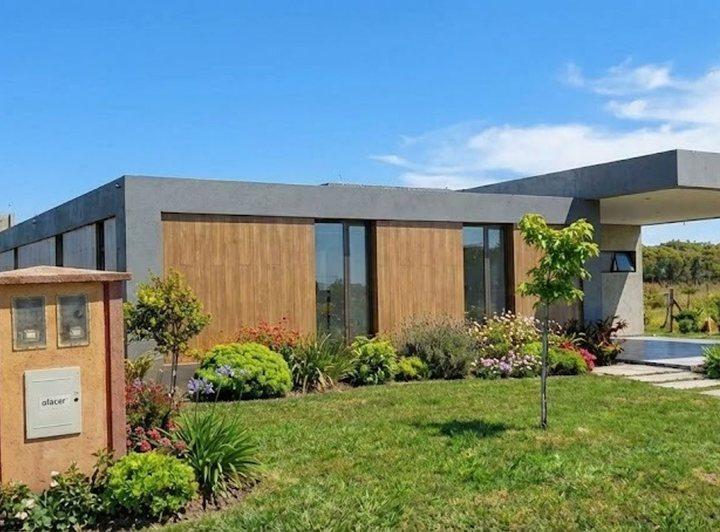 Casa · 170m² · 4 Ambientes · 2 Cocheras