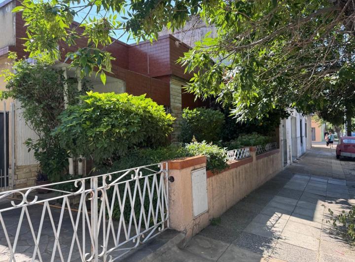 Casa · 140m² · 5 Ambientes