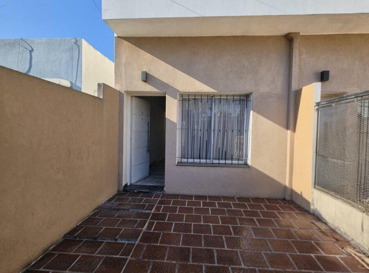 Casa · 79m² · 3 Ambientes · 1 Cochera