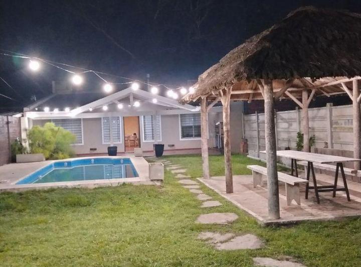 Casa · 100m² · 3 Ambientes · 1 Cochera