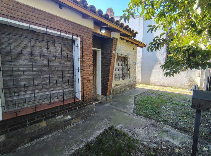 Casa · 80m² · 3 Ambientes · 1 Cochera