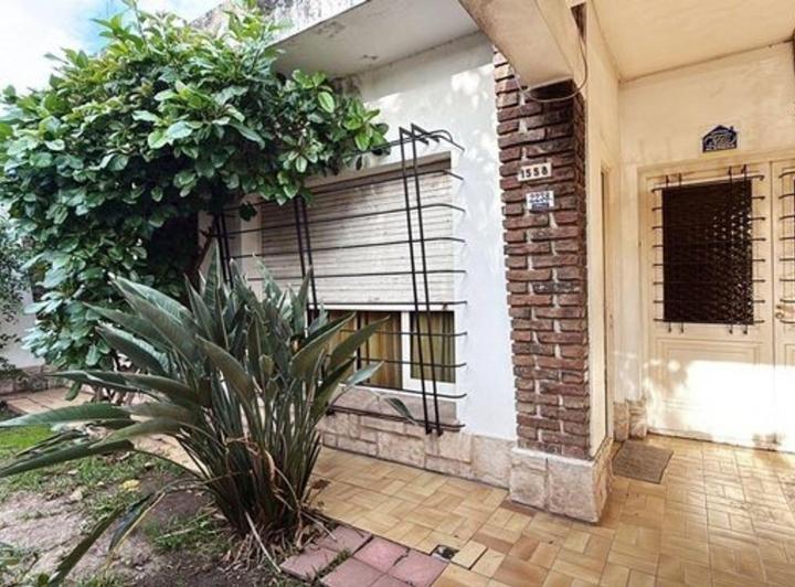 Casa · 180m² · 4 Ambientes · 1 Cochera