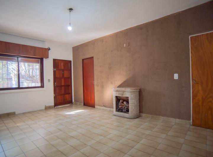 Casa · 160m² · 4 Ambientes · 2 Cocheras