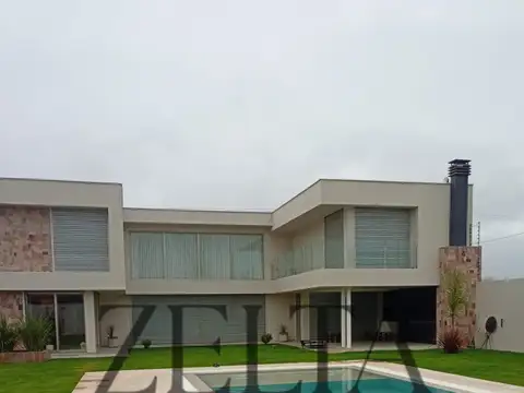 Casa en Venta en Colonia Reina, San Martín