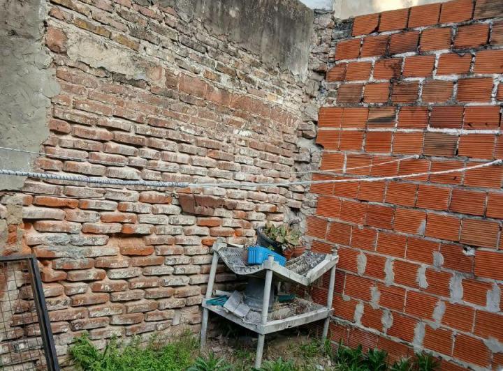 Terreno · 263m²