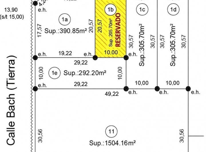 Terreno · 305m²