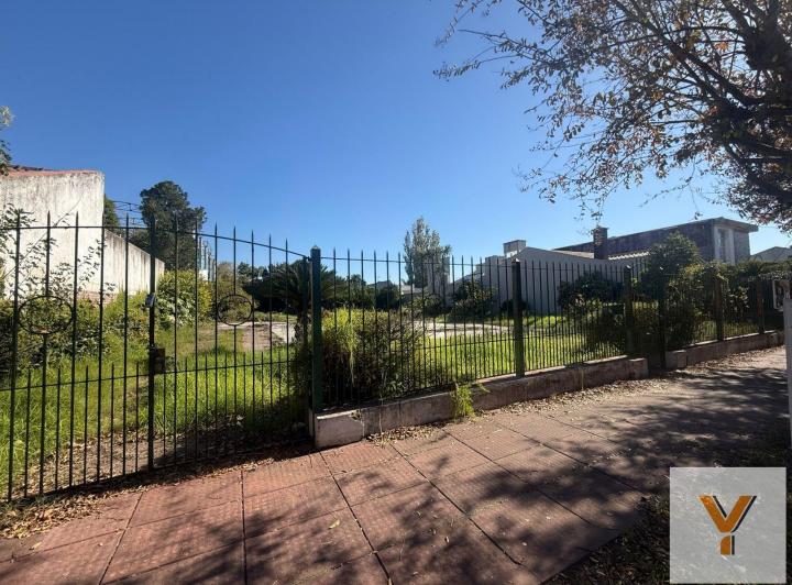 Terreno · 583m²