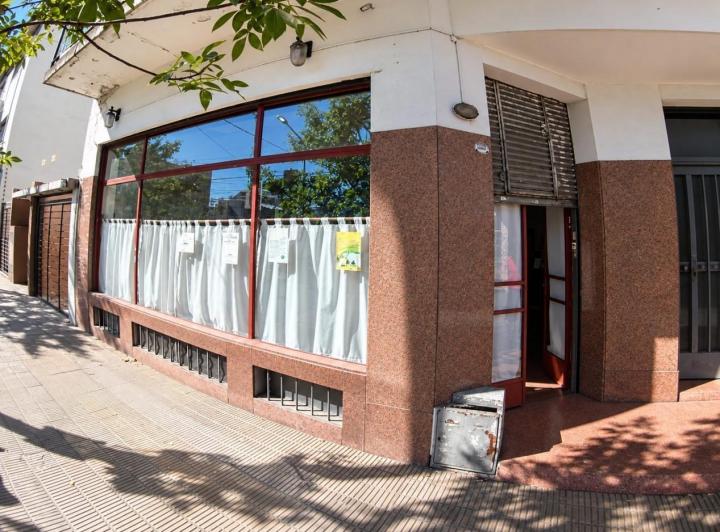 Local comercial · 206m²