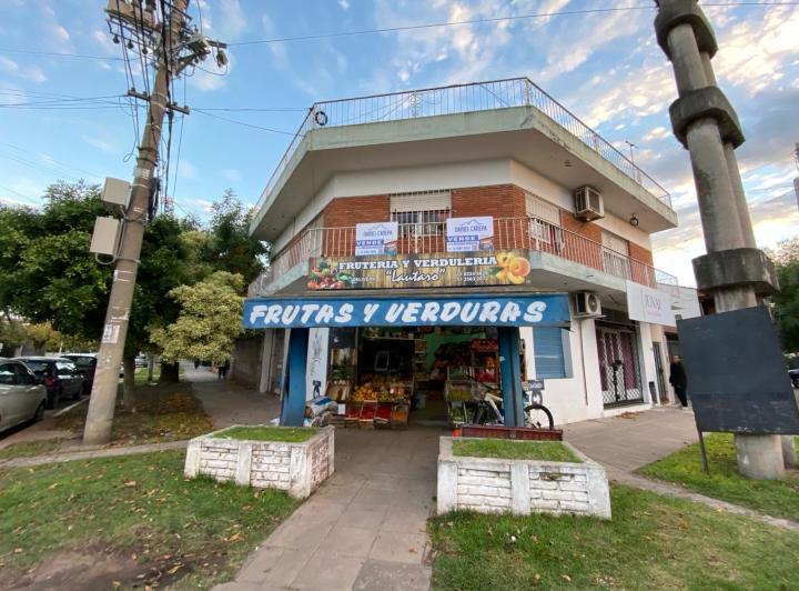 Local comercial · 147m² · 3 Ambientes