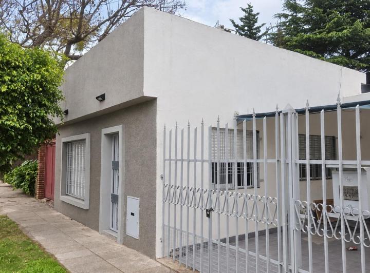 Casa · 40m² · 2 Ambientes · 1 Cochera