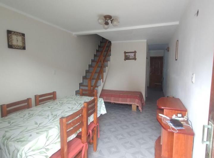 Casa · 53m² · 4 Ambientes · 1 Cochera