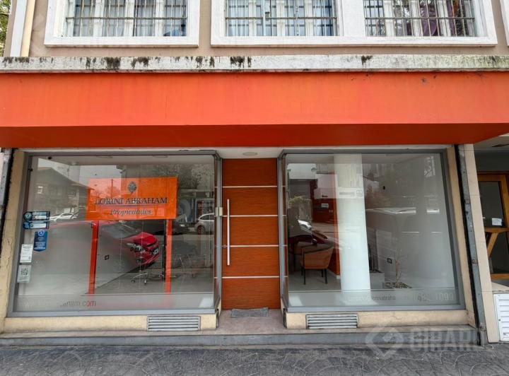 Local comercial · 88m²