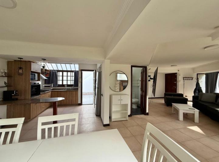 Casa · 140m² · 4 Ambientes · 1 Cochera