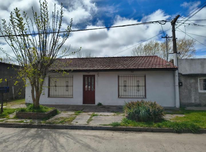 Casa · 160m² · 3 Ambientes · 1 Cochera