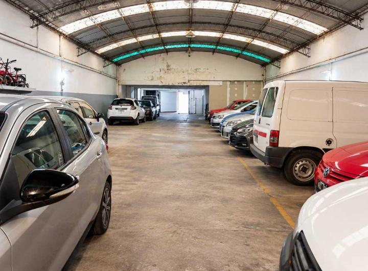 Garage · 400m² · 21 Cocheras