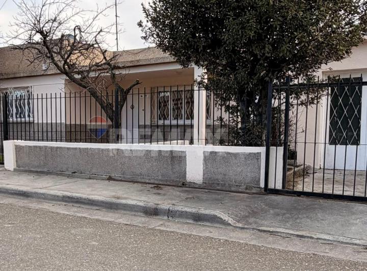 Casa · 145860m² · 4 Ambientes