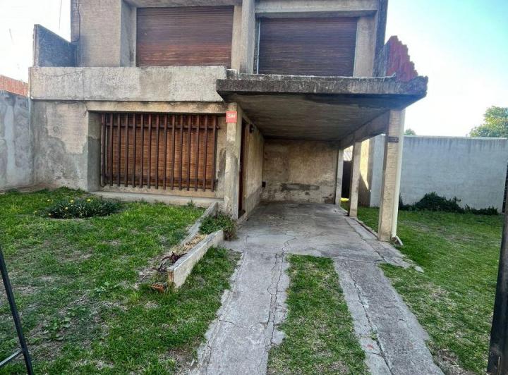 Casa · 161m² · 7 Ambientes · 1 Cochera