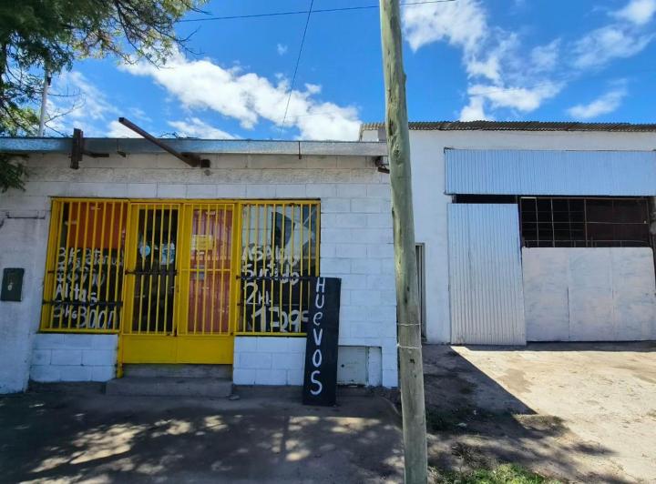 Local comercial · 207m² · 2 Cocheras