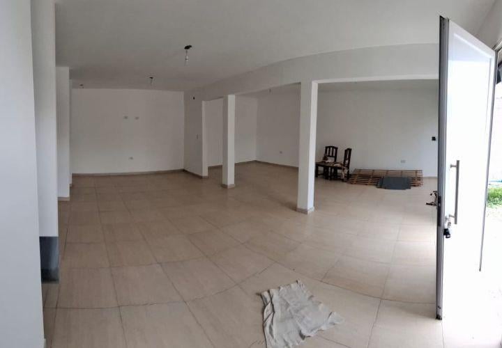 Casa · 98m² · 5 Ambientes