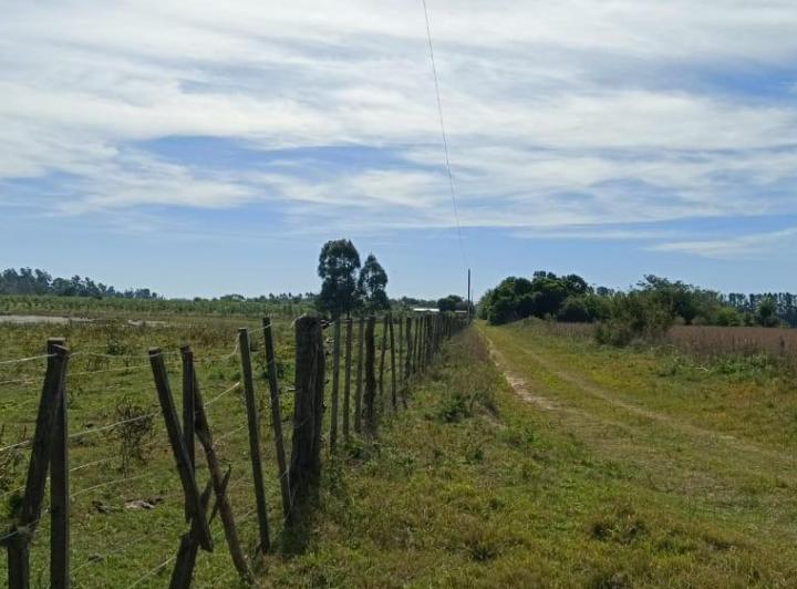 Terreno · 90m² · 3 Ambientes · 1 Cochera