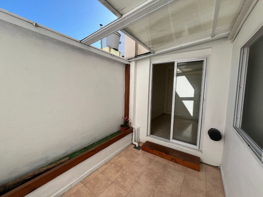 VENTA 3 AMBIENTES CON PATIO MONTE CASTRO